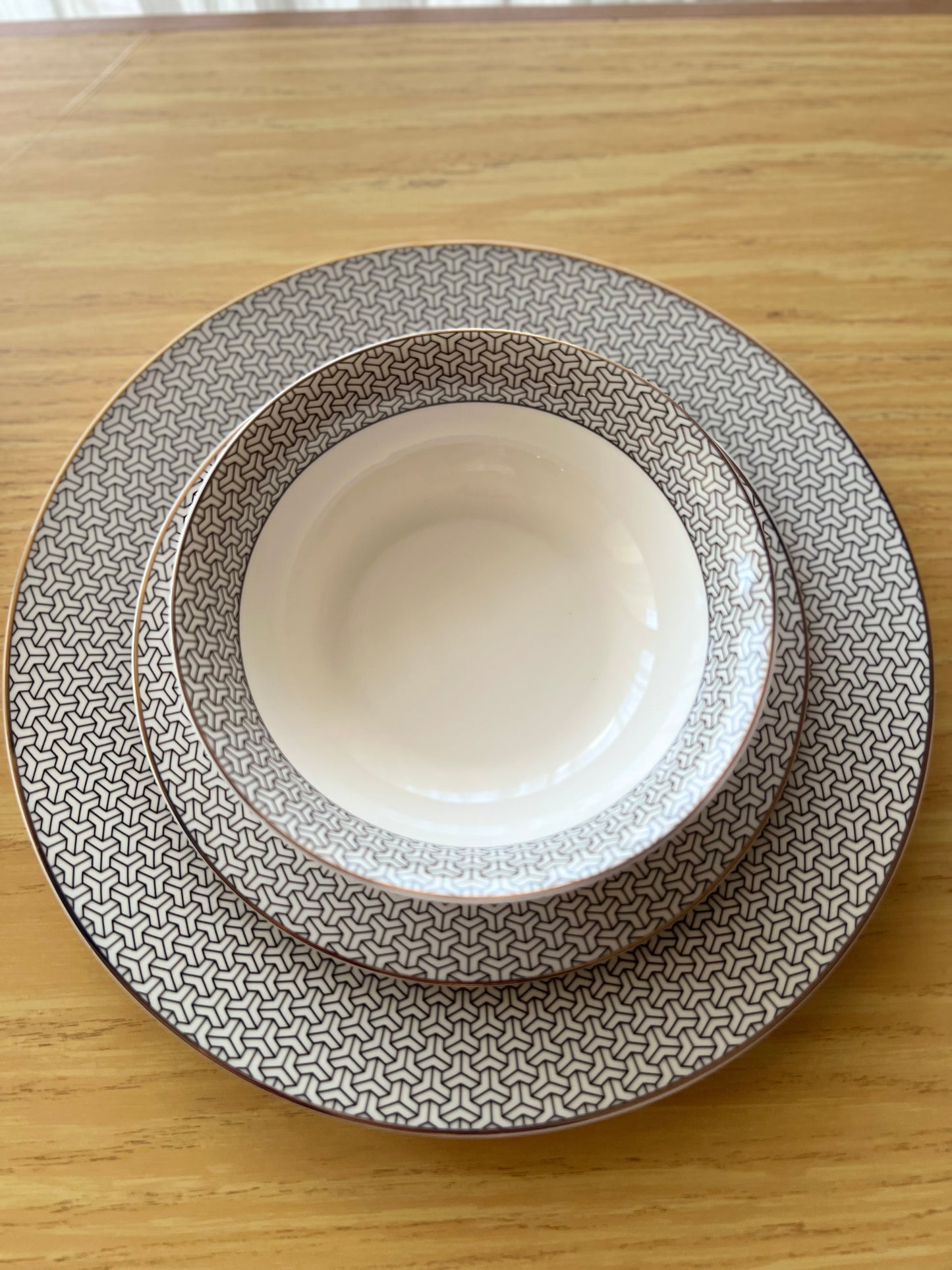 Melanie 32-Piece New Bone China Dinner set