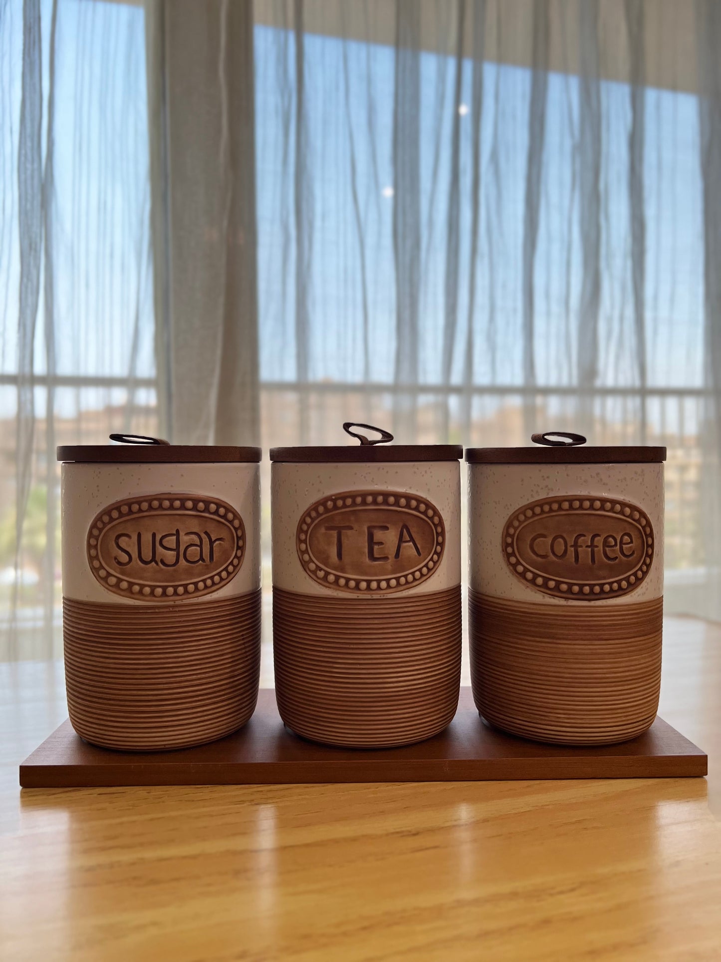 Ceramic canister
