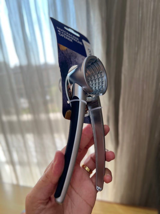 Stainless nut cracker