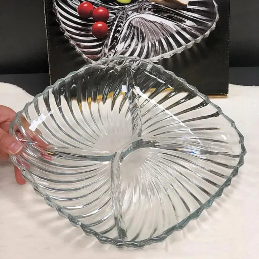 Santa Puzzled durable glass platter