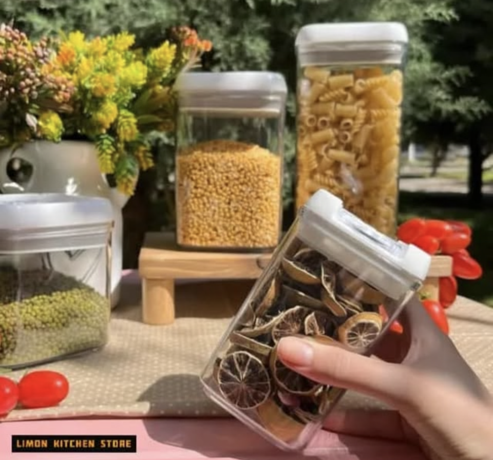 Square canisters