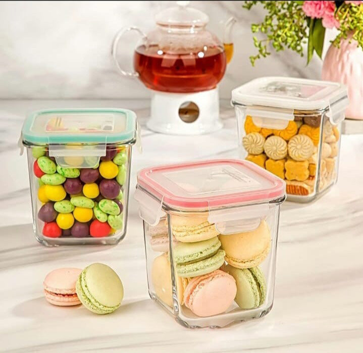 Limon Square Glass Container Four Lock (860-ml)