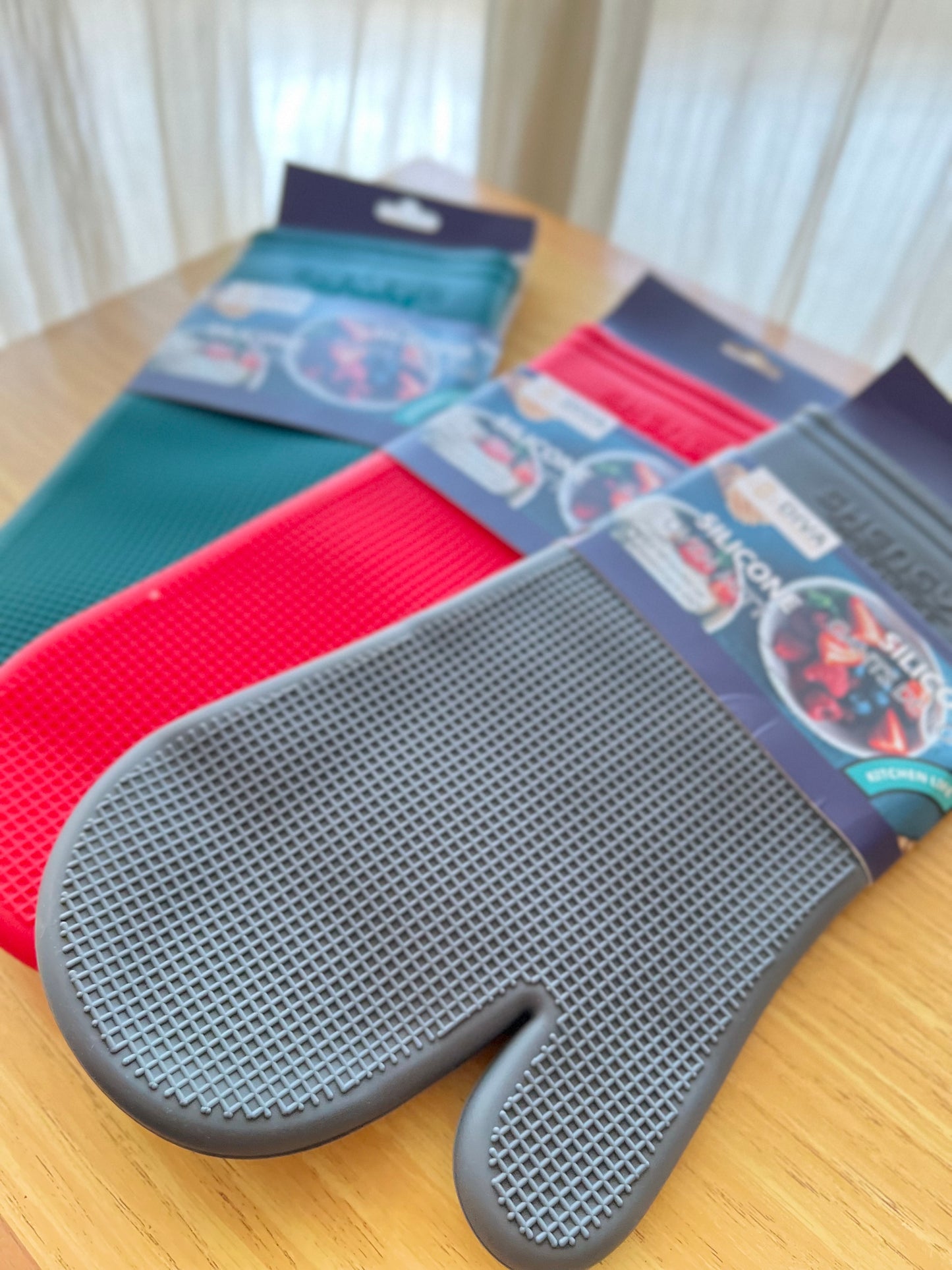 Silicone gloves