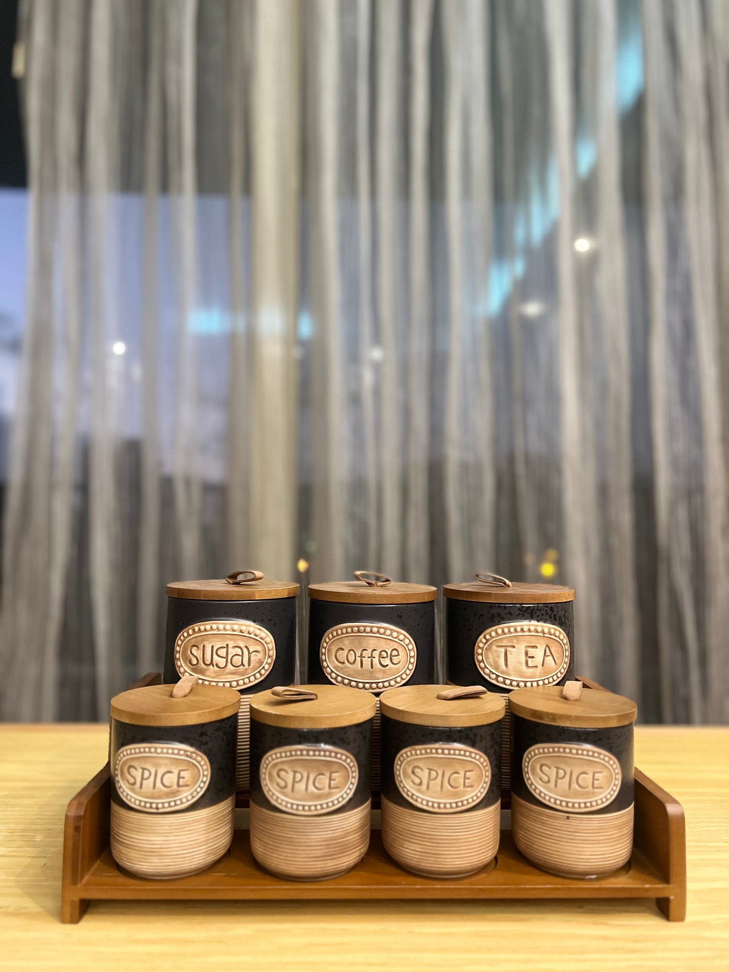 Ceramic canister